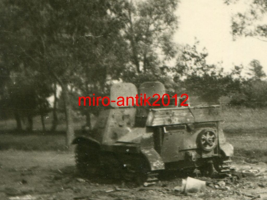 Wehrmacht, zerstörter feindlicher Panzer, Vormar
