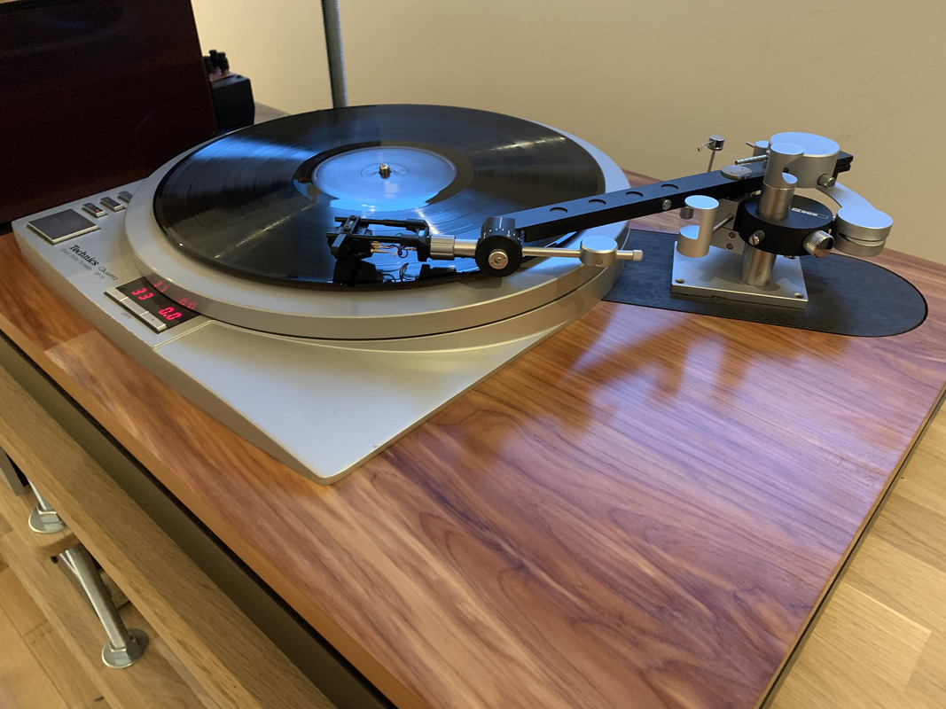 0923690D-5DD5-4B52-9B3A-6DCF1151945A