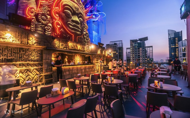 Restaurant & Nightlife