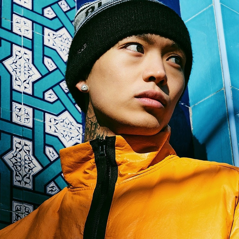 Rapper Korea Selatan Owen menjadi panas setelah membuat komentar yang tidak pantas secara seksual tentang anggota ITZY, Ryujin.