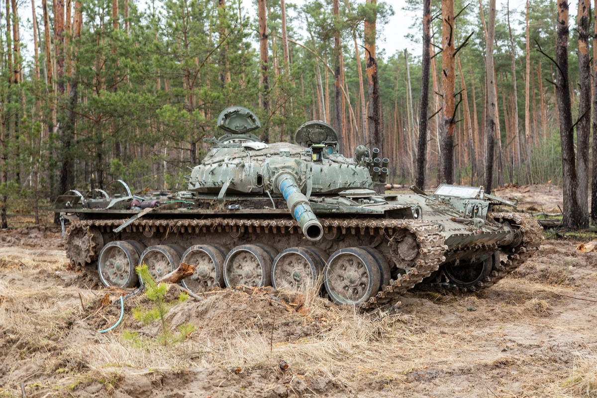 1034 T-72B destr 05 04 22