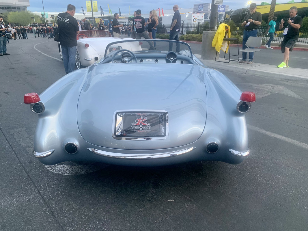 F8C2A856-72FA-4A94-AF7C-F71CDC27FA2A