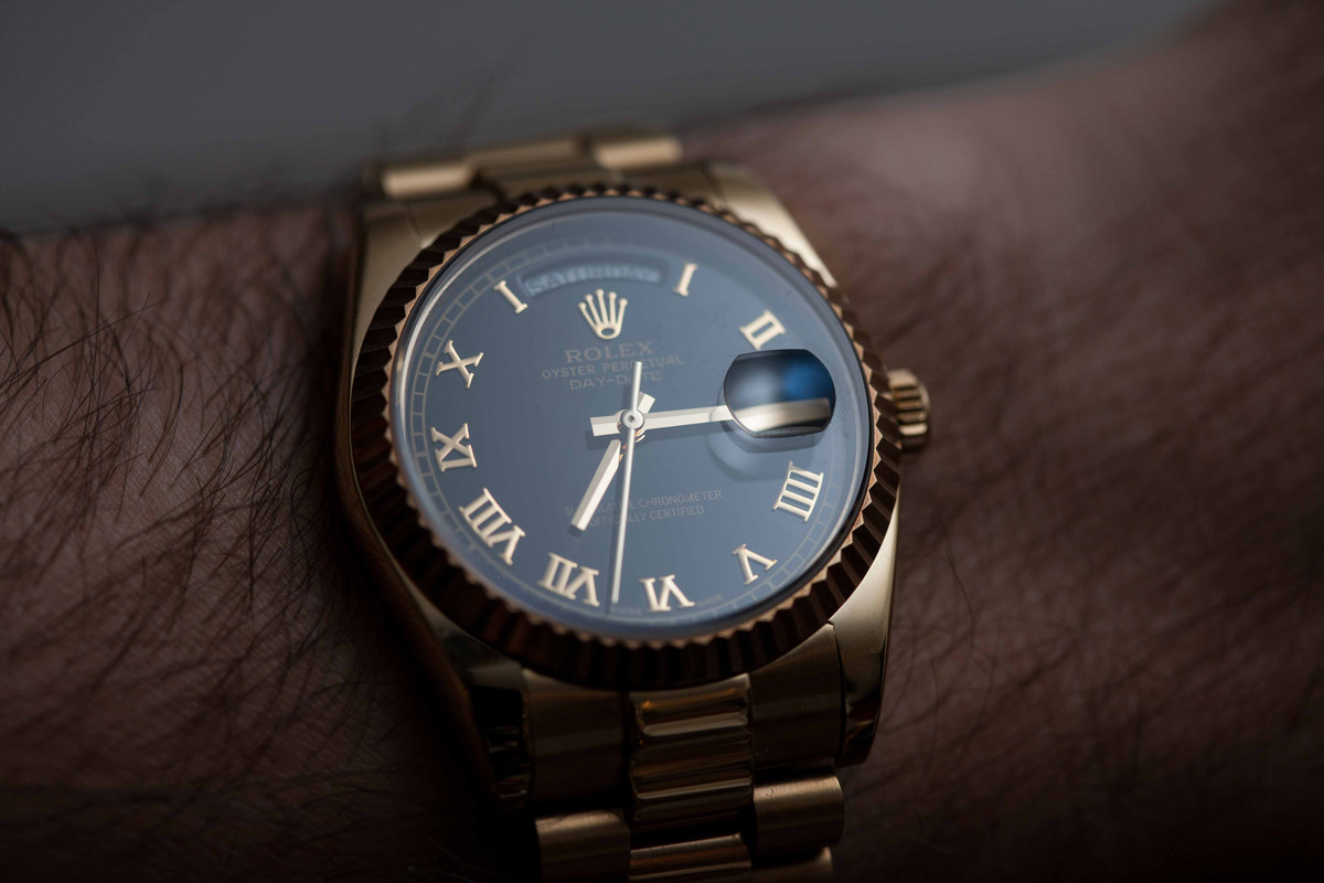 36mm_DayDate_Gold-1.jpg