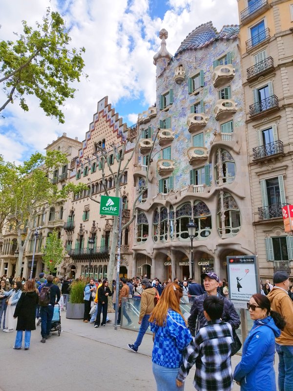 Dia 1. Miercoles 16 de Abril. El Eixample. - Barcelona 2025 (7)