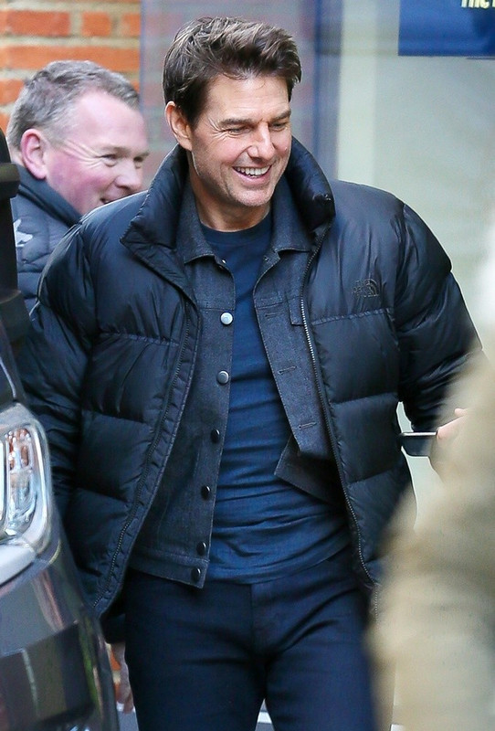 MI6 Trucker Jacket Button Stance