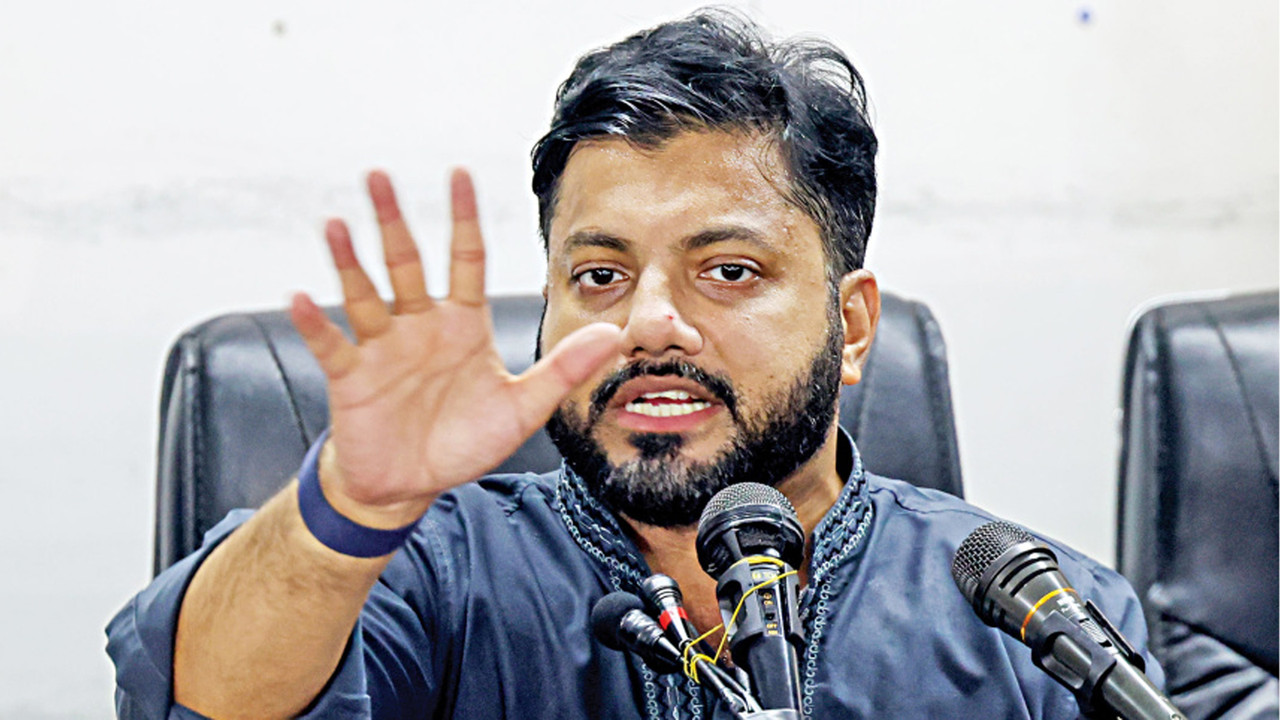 ইশরাকের পদত্যাগ: জবাবদিহির কঠোর বার্তা, নাকি অতিরিক্ত শাস্তি