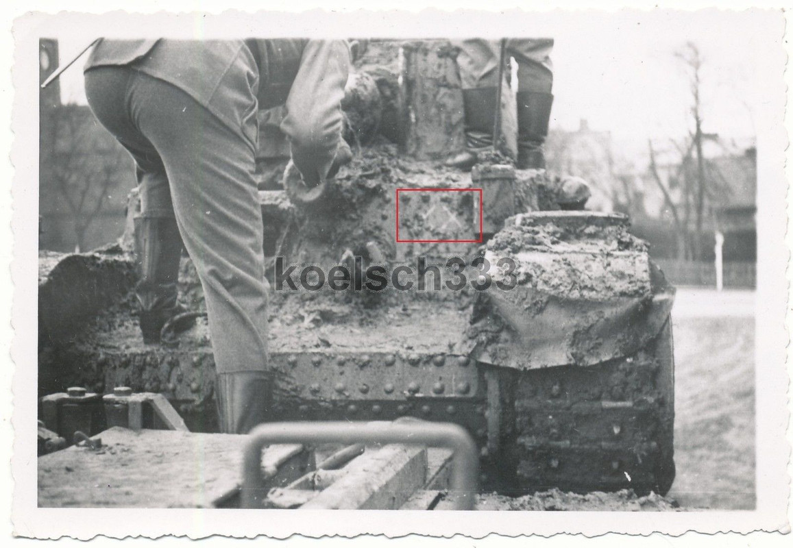Foto völlig verschlammter CKD Praga Panzer Pz.Kp