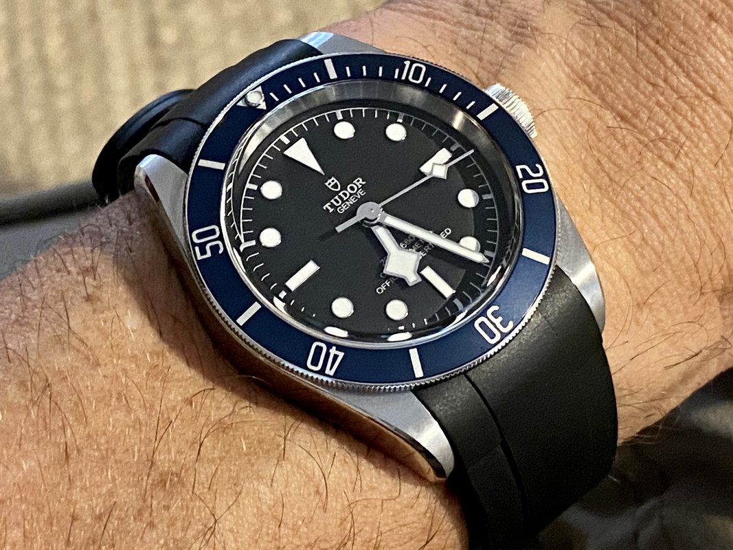 1ED7D318-7257-4518-BDE0-C6DCED2580AF