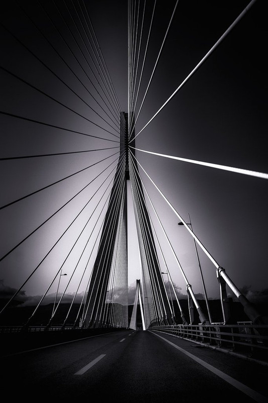 B-W-rio-antirrio-bridge-3381158-1280.jpg