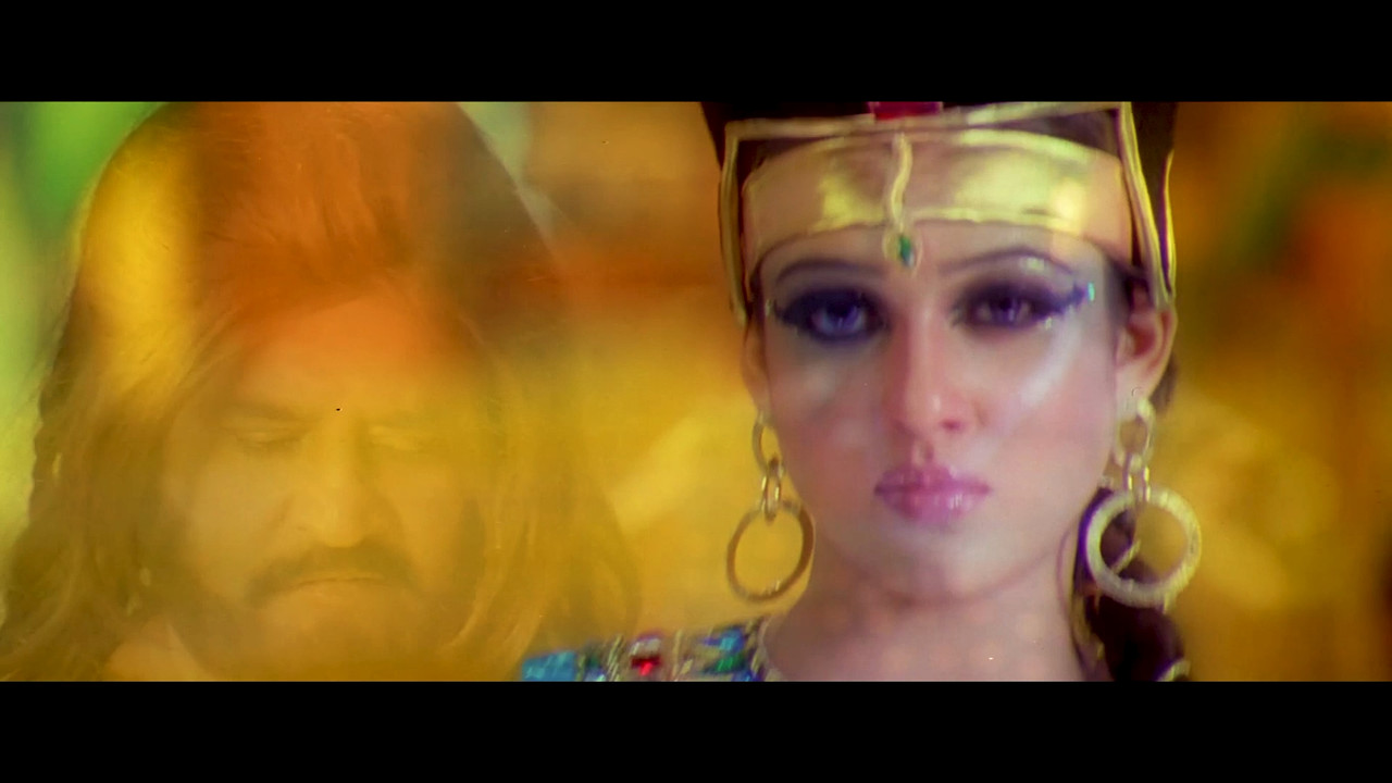 Nayanthara Hot Song 02 From Kuselan 2008 4k.mp4_snapshot_00.24_[2020.12.02_22.28.40]