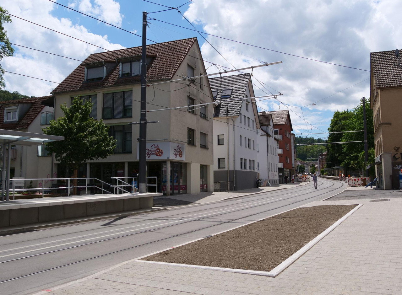 [Bild: 060626-142150-692b.jpg]