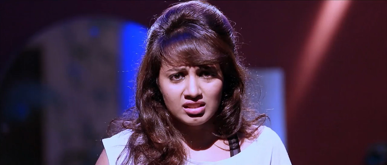 Chocobar 2016 WebRip [Tamil] 480p 720p ESub Screenshot