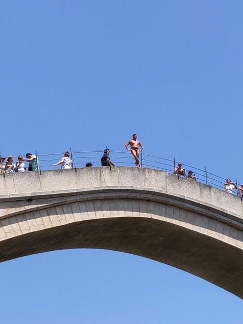 10 días por Eslovenia, Croacia y Bosnia con 3 niños. - Blogs de Europa Oriental - Sabado: Entramos a Bosnia parando en Mostar, Jablanica y Sarajevo. (7)