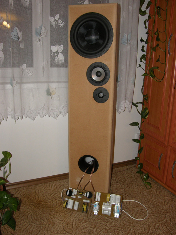 PB300028