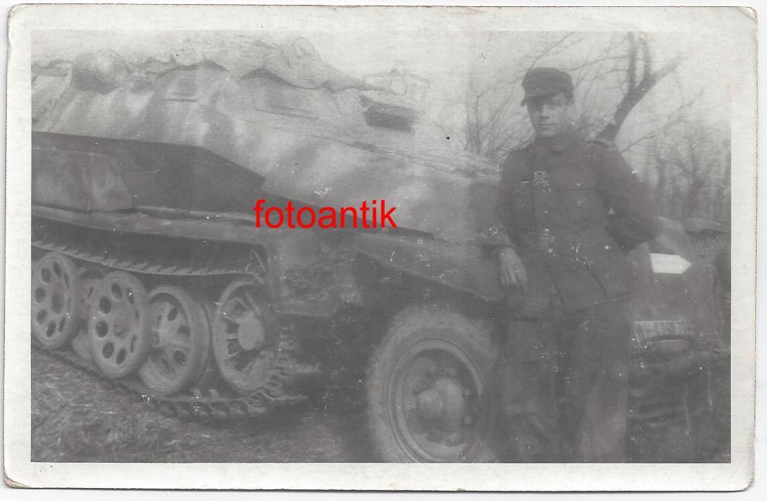 Foto 2 WK, Panzer SdKfz 251, super Tarnung,Schüt