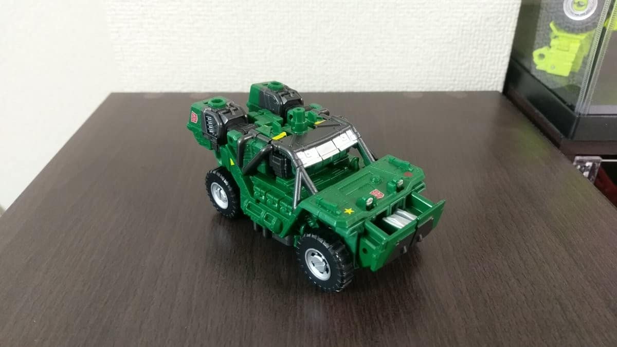 1477921207-uw-lynx-king-05