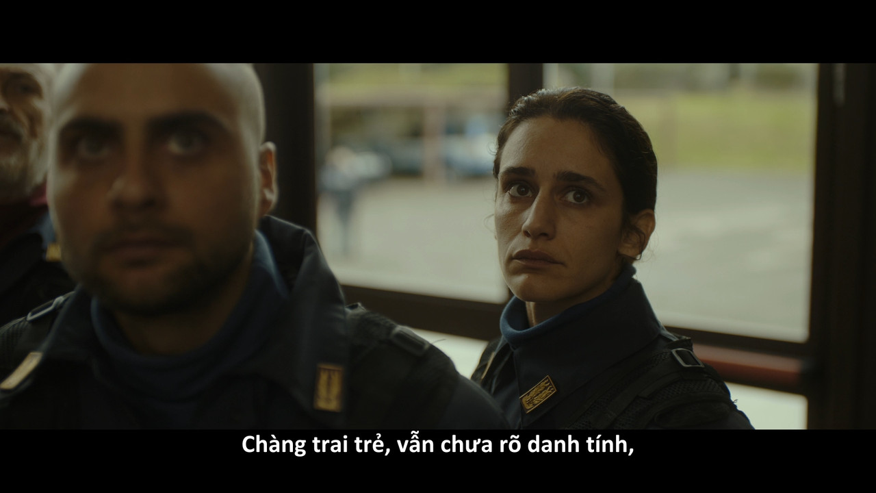 Public Disorder 2025 S01E01 Netflix 1080p WEB DDP x264-NM21.mkv_snapshot_33.40.000