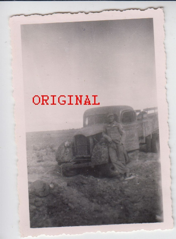 Wh-Fahrzeug Lkw Mercedes Soldat Baschlikmütze Un