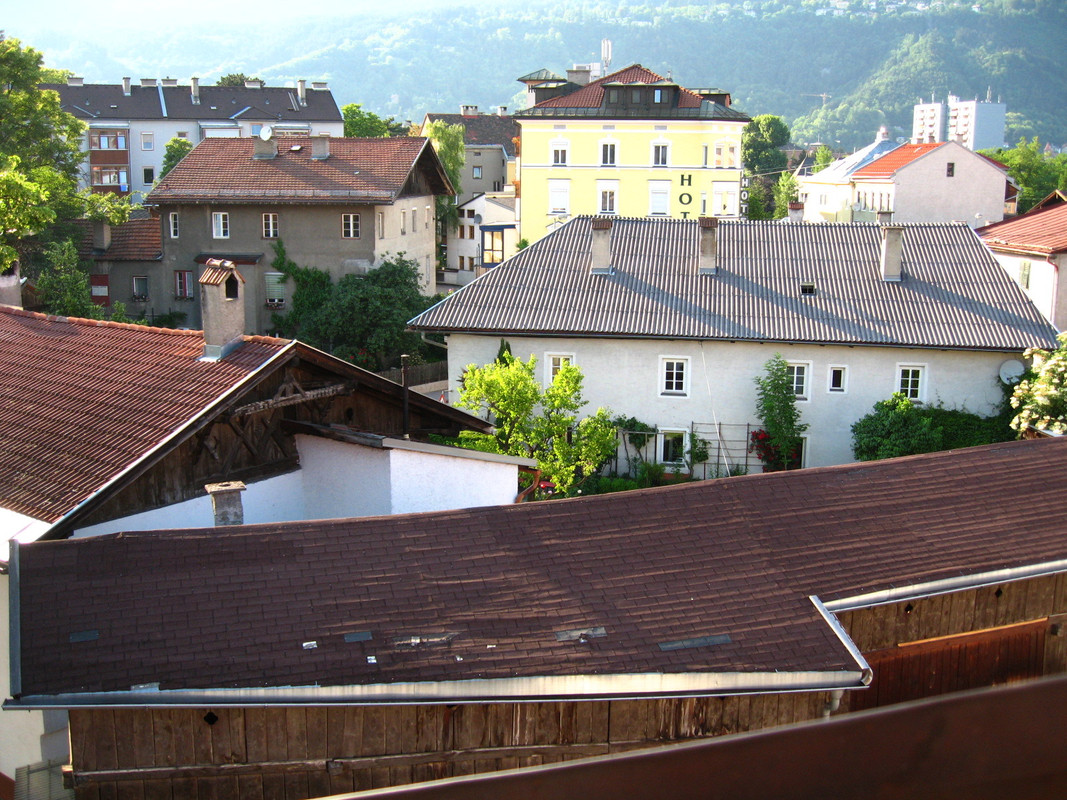 2006.06.14 Blick von der Pradlerstraße 15 (Dachwohnung)