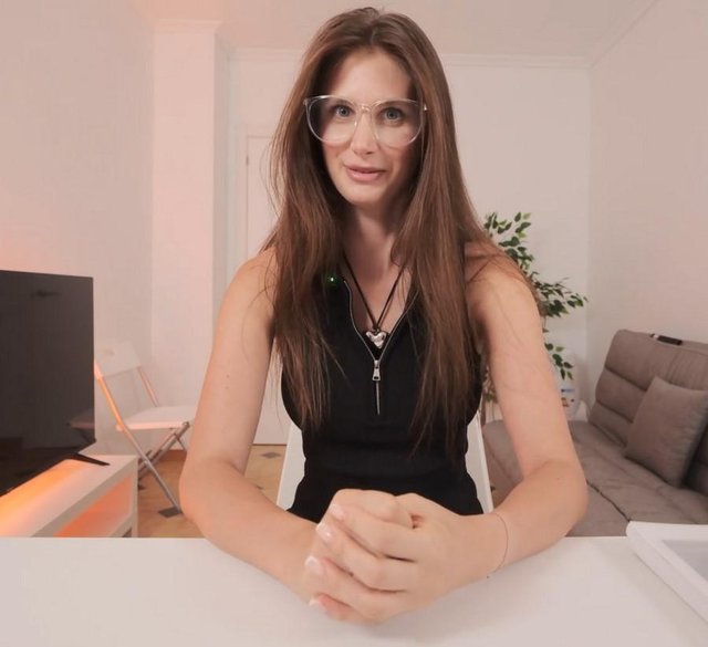 The Tutor Was Good She Let Me Fuck Her At The First Lesson 1