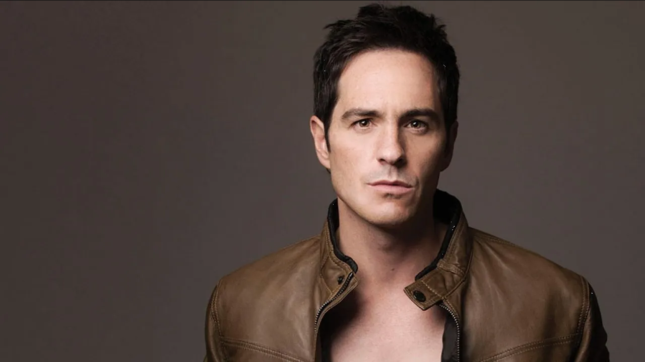 ¿Qué fue lo que llevó a Mauricio Ochmann a caer en las adicciones?