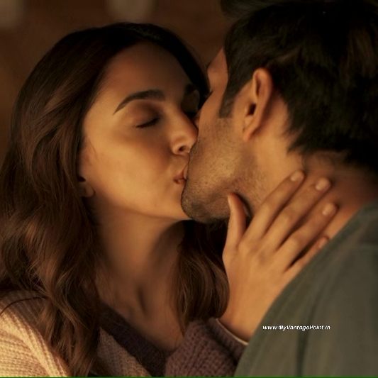 25-Kiara-Advani-Hot-in-Satyaprem-Ki-Katha-2023-with-Kartik-Aryan-My-Vantage-Point