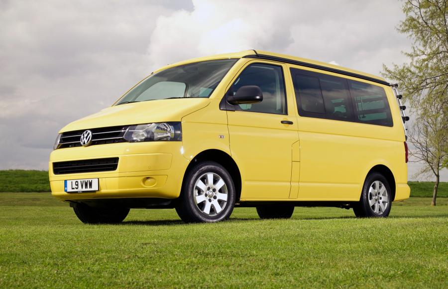 2012 Volkswagen T5 California (UK) 001