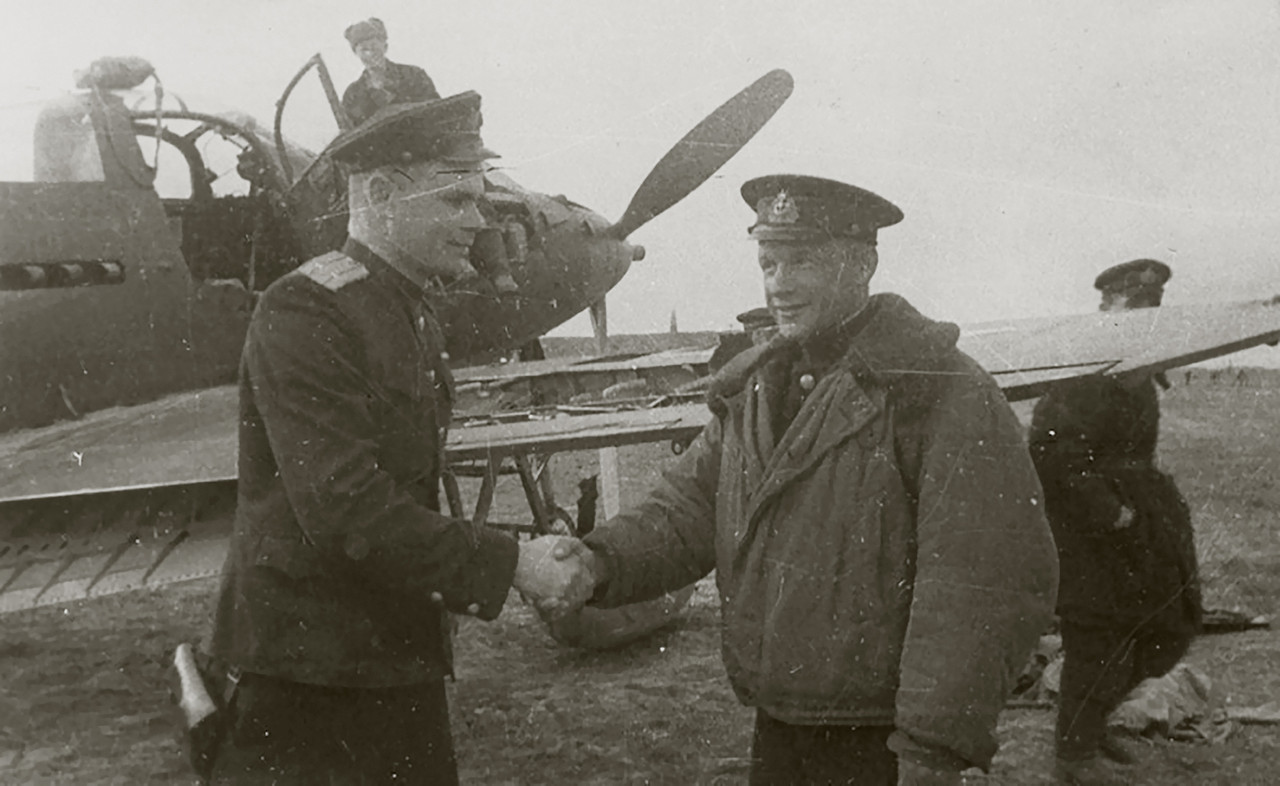 Bell-P-39-Airacobra-43IAP-MTAP-Soviet-Japanese-War-1944-01