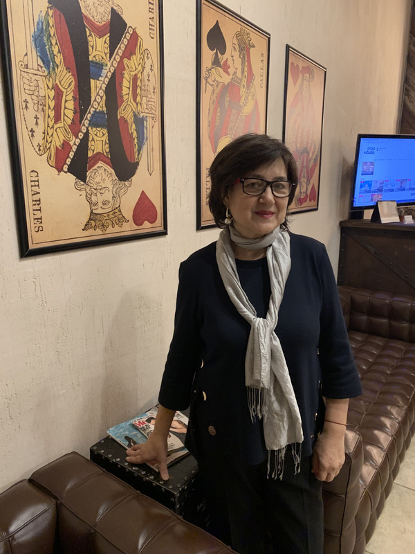 1AF998D5-FA68-4C2B-B538-B7286526D57B