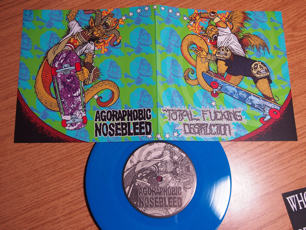 Víctimas del LP: 7 PULGADAS, discos que son discografía. - Página 2 AGORAPHOBIC-NOSEBLEED-ep-01