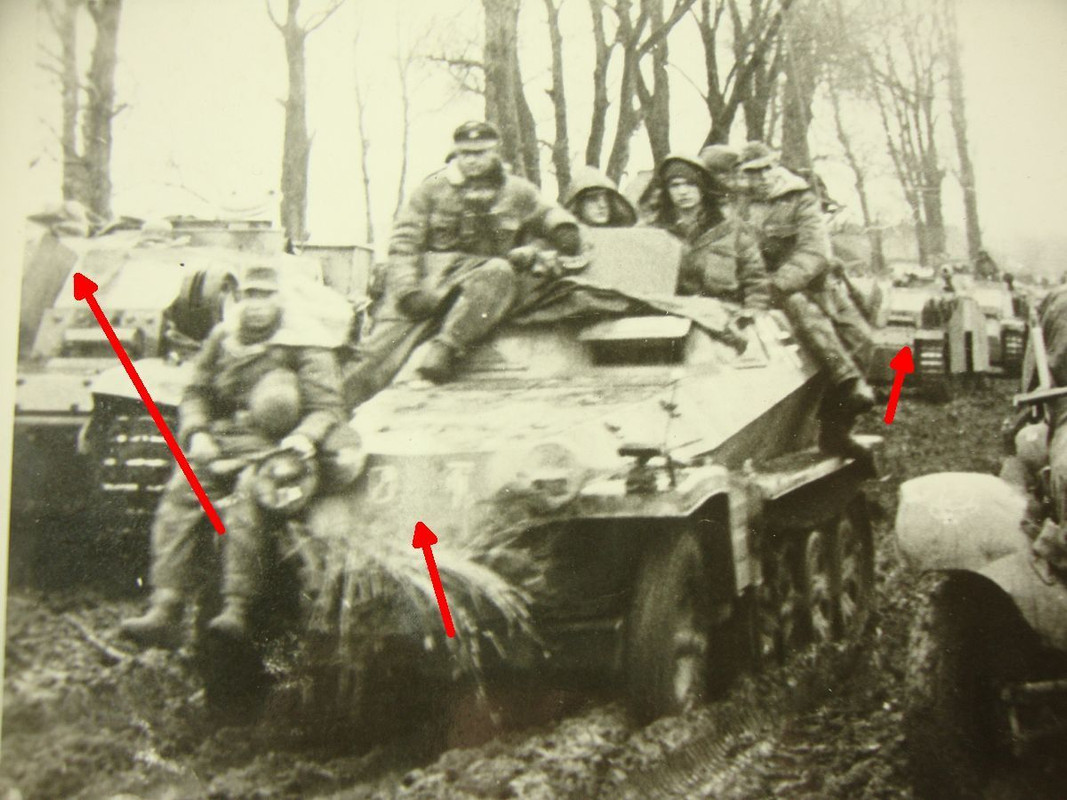 PANZERGENADIERE MIT STURMGESCHÜTZ, HALBKETTE, DE