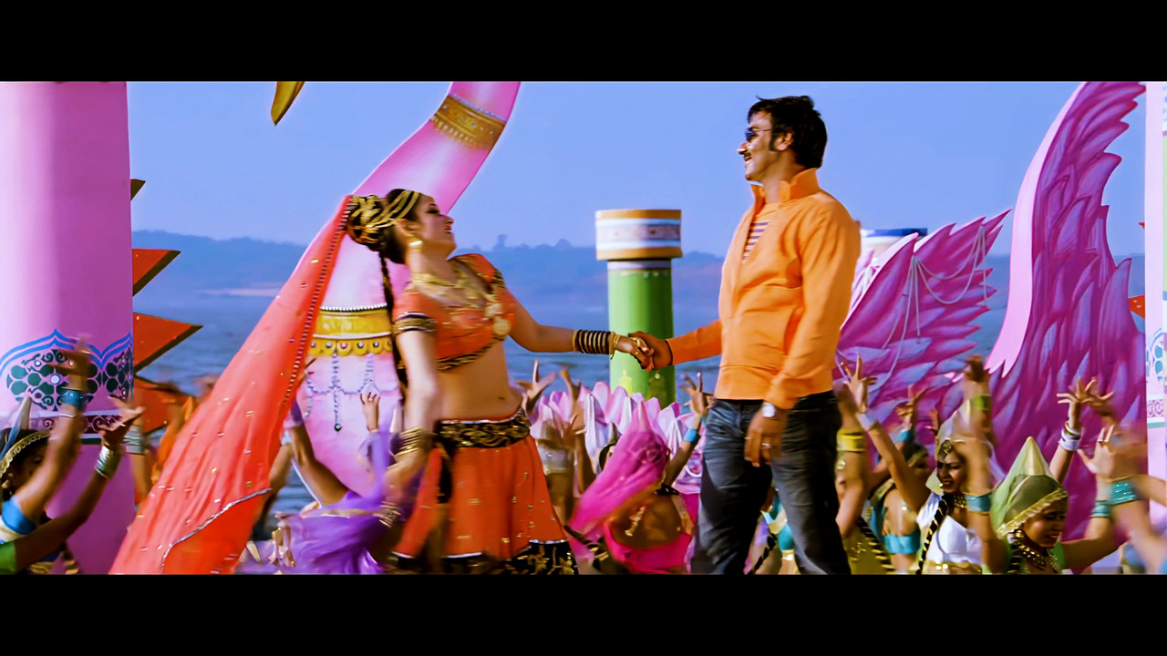 Tamanna Hot Song From Himmatwala Naino Main Sapna 4K (Best Quality).mp4_snapshot_03.59_[2021.04.05_1