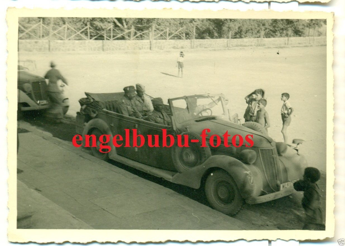 KÜBELWAGEN - SUPER-TARNUNG- LW-Einheit - WAPPEN