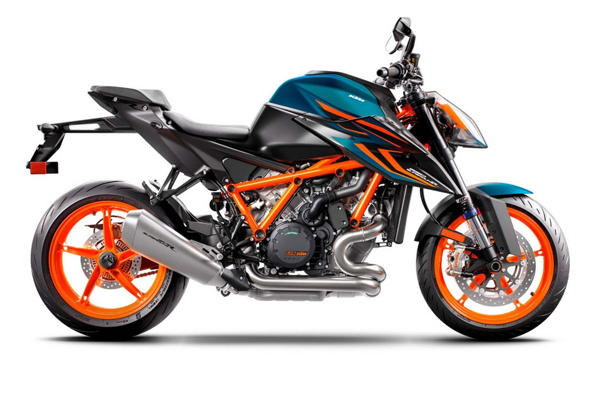 Стритфайтер KTM 1290 Super Duke R EVO 2022 с полуактивной подвеской