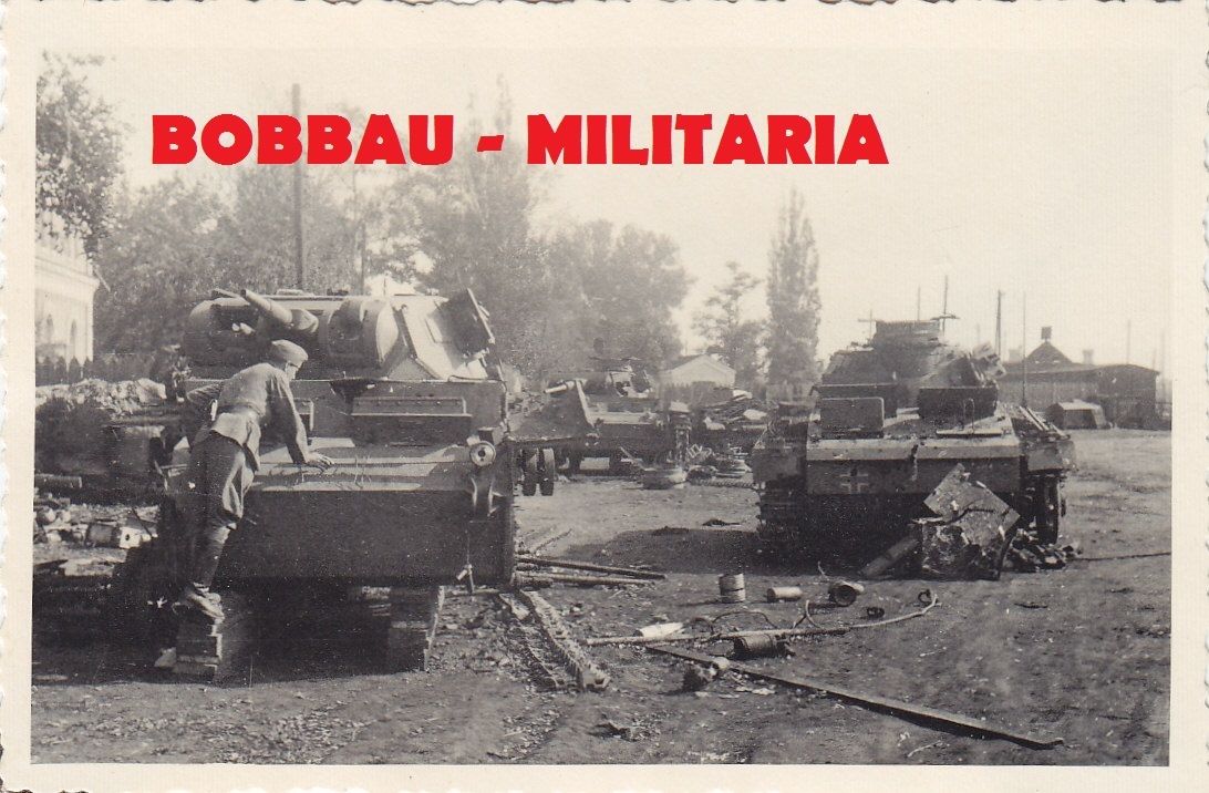 Panzer III combat Treffer Einschüsse Panzerfried