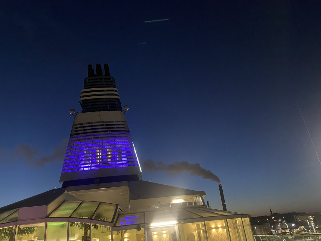 8227835A-DF50-49B6-9D4D-18E045EB67E3