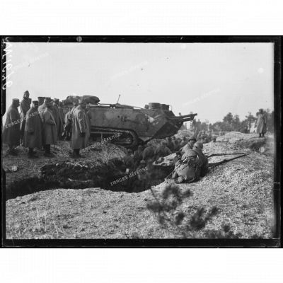 Mailly-le-Camp, chars Saint-Chamond à l'entrainement. [légende d'origine] (5)