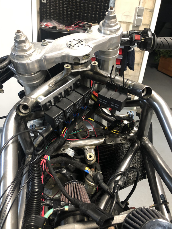 92D614F4-A883-4C71-8321-9ED11E51ACDB