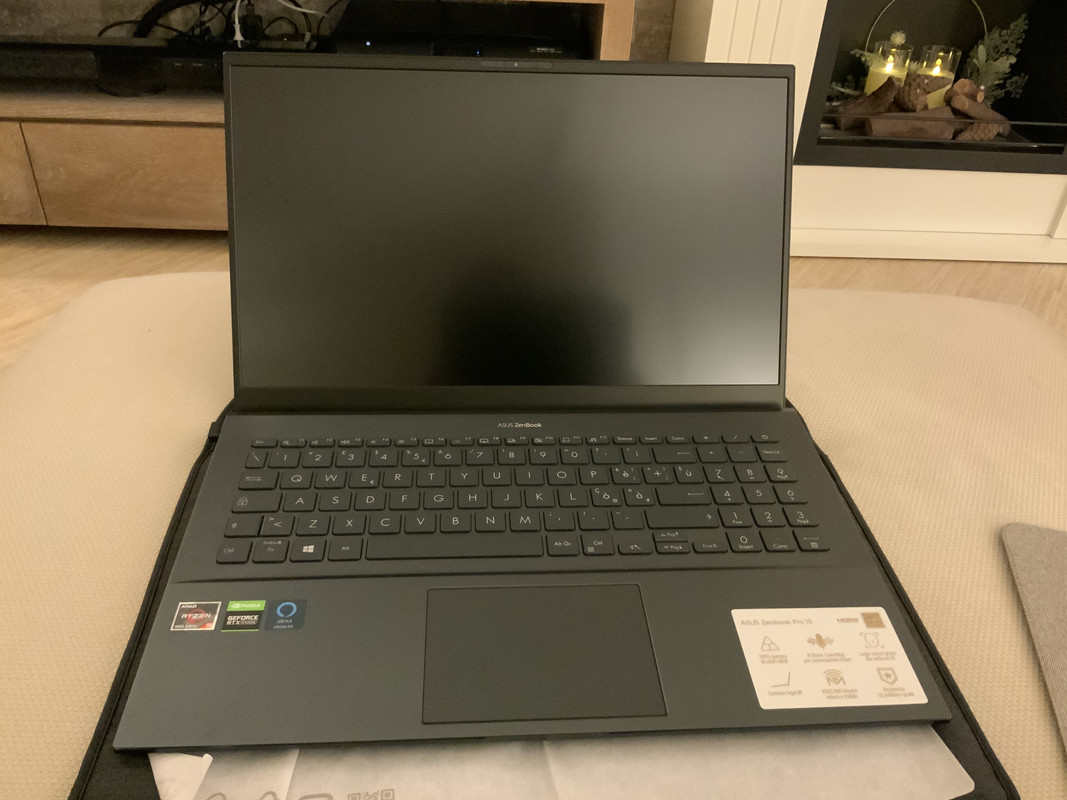 683DC809-9EA2-438E-81C4-1E3CEDD64823