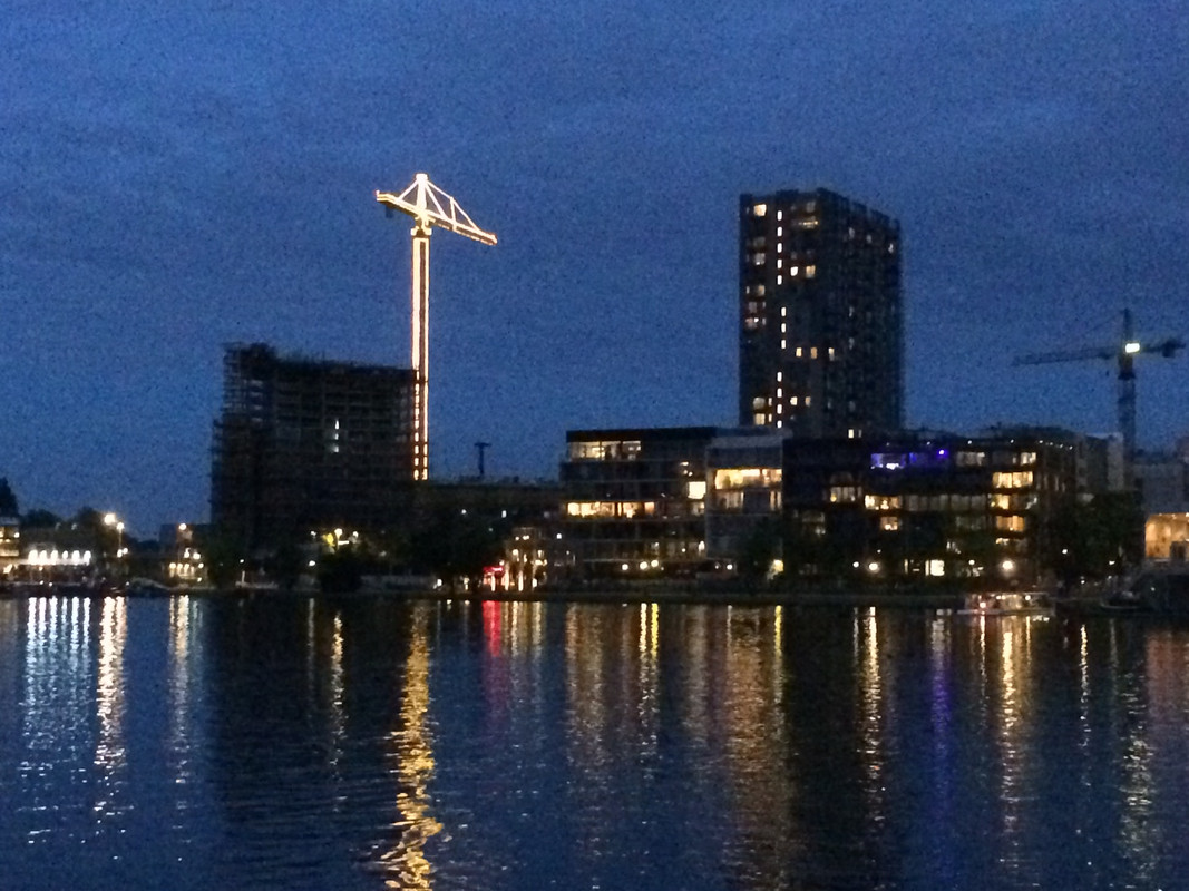 83D2CF0B-39A2-4BC2-A250-7F3FE3004B3E