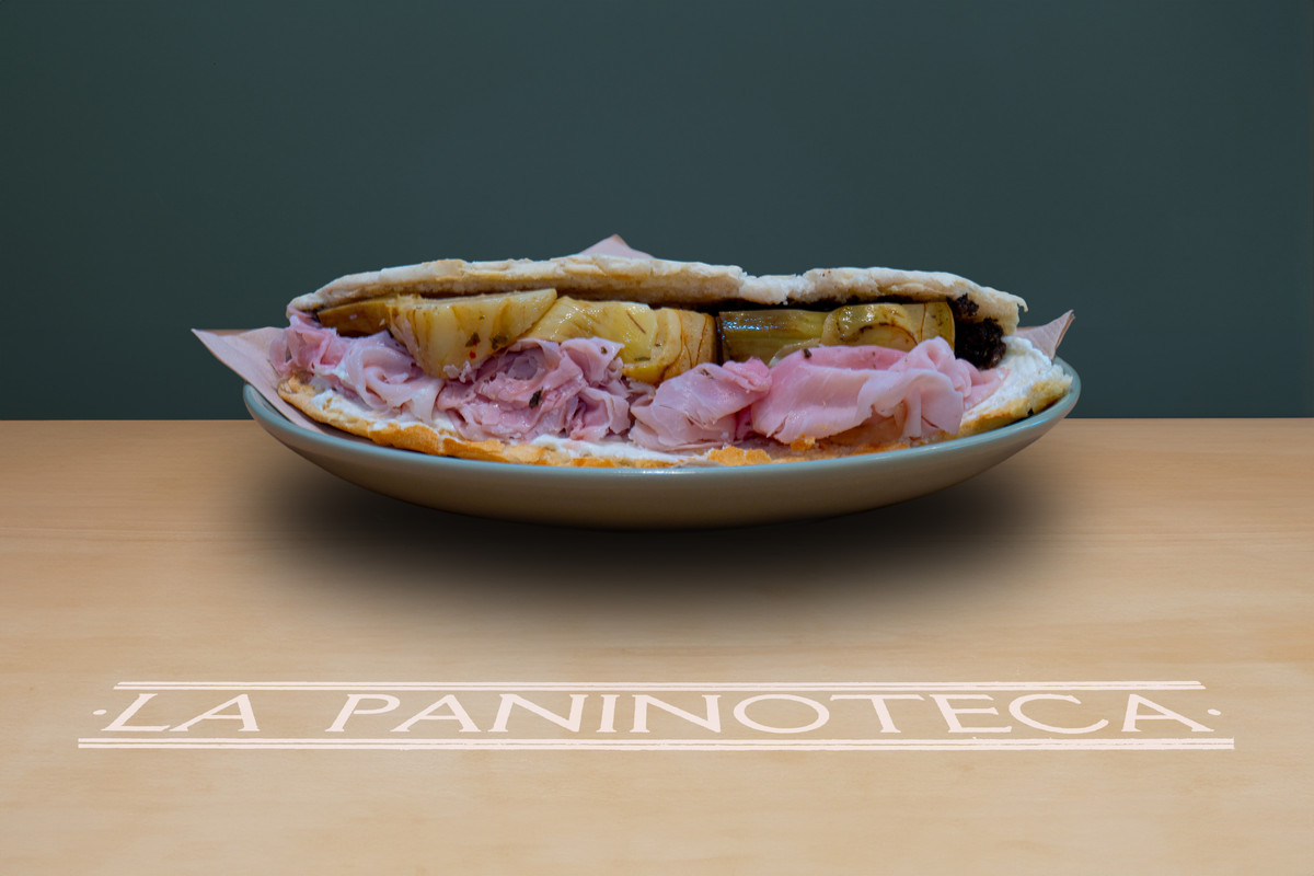 04 Cotto, caprino al vino, carciofini e paté di olive