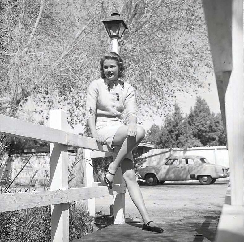 GraceKelly_md80