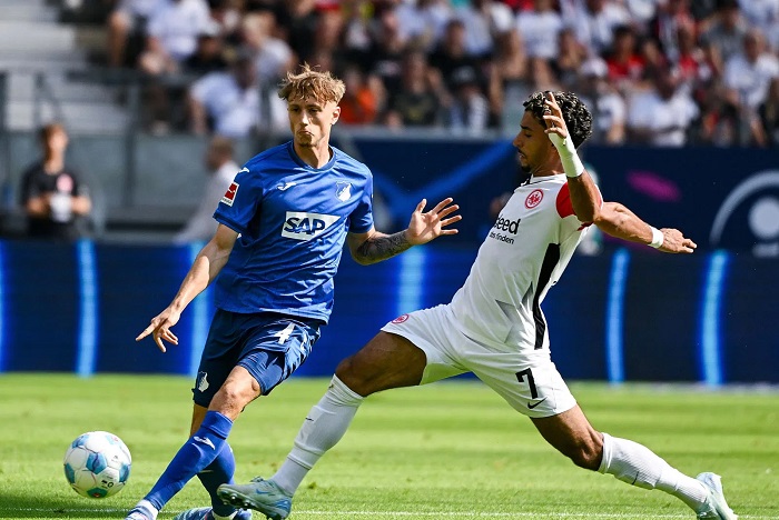 Frankfurt vs Hoffenheim, 21h30 ngày 24/01