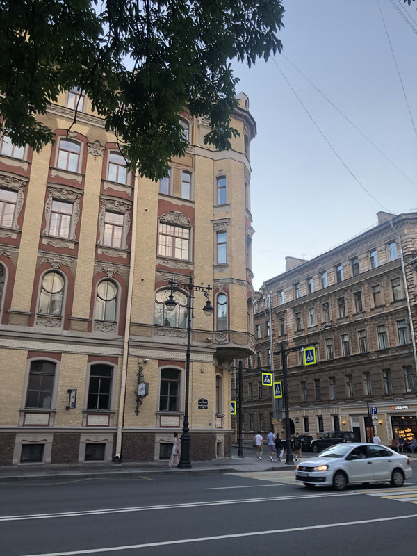 02605BE8-2120-4CEC-B567-A5766F21D8FA