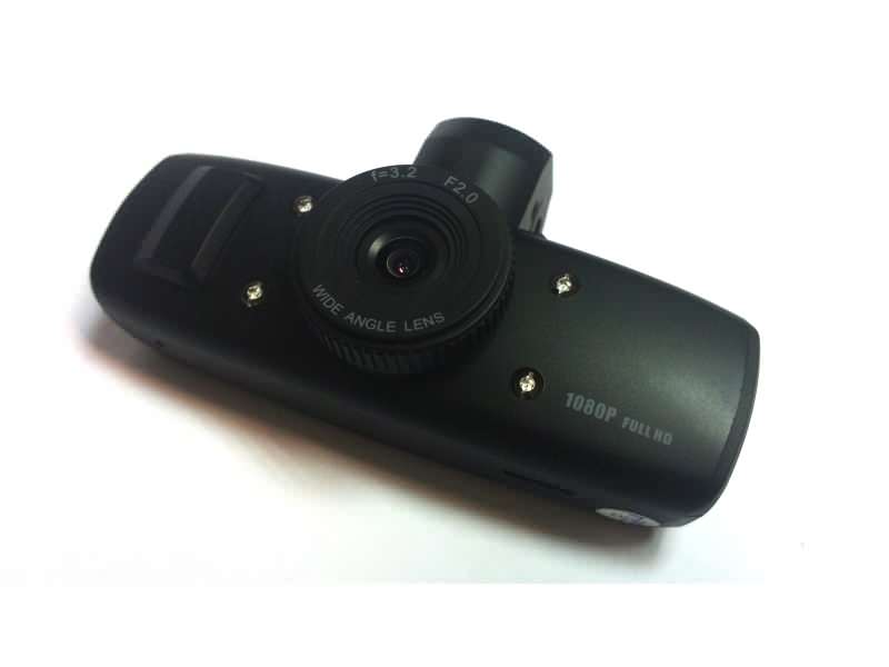 Xwave-C20-Car-Camera-1-3-Mpix-720P-JPG-1-5-LCD_s