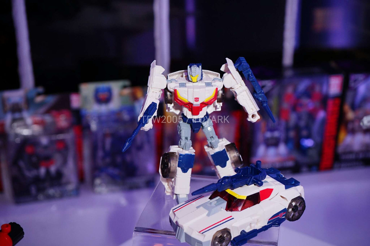 NYCC2016-Titans-Return-150