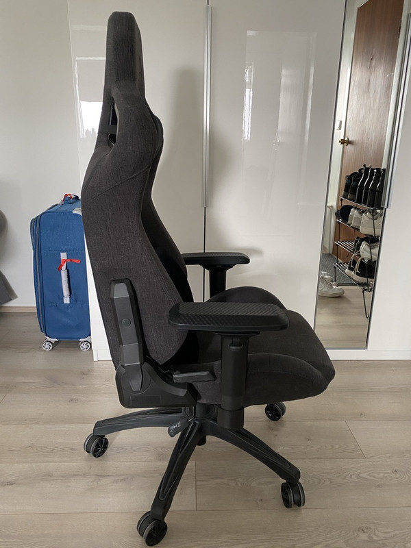 3FC86D1B-838D-44DA-B510-64B2E0ABE341_1_105_c