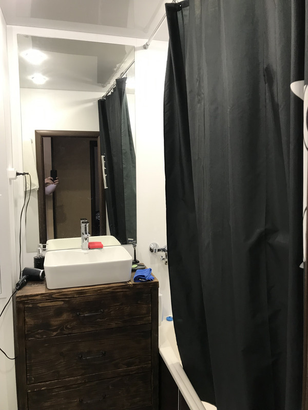 3CE9DB2E-0EA4-41E3-8CB2-5AB48CE7E234