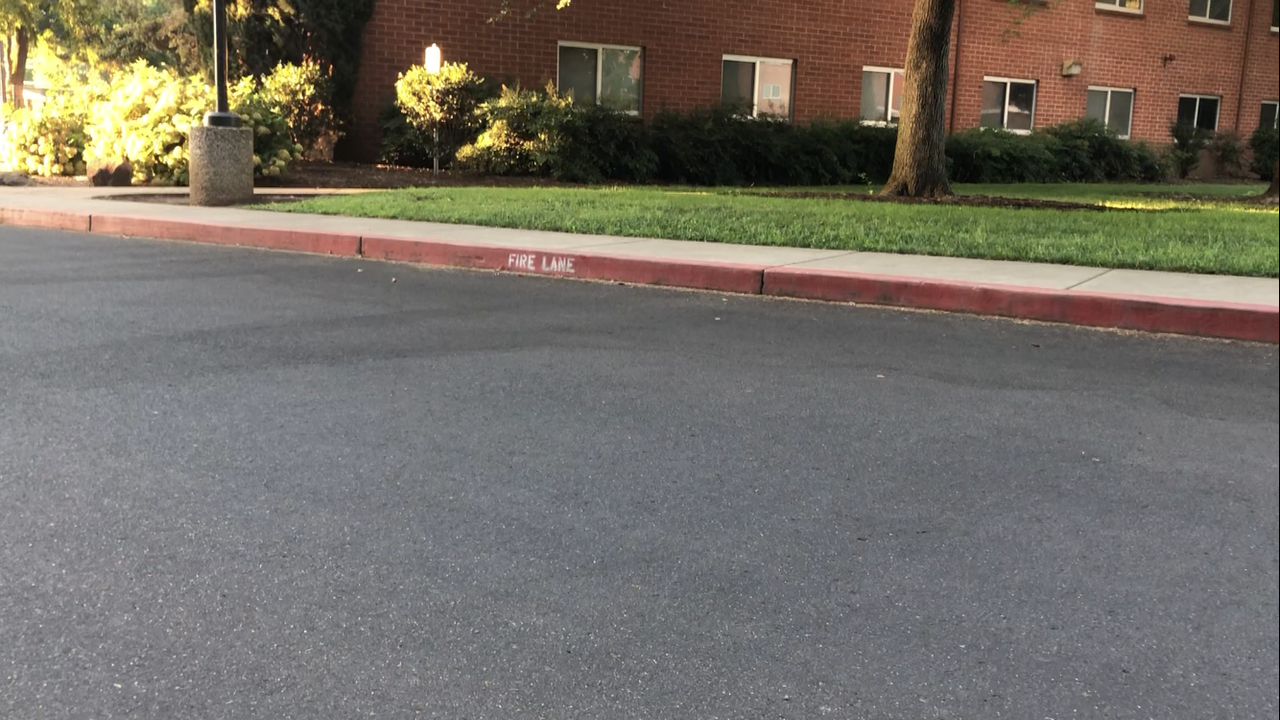 8FDC4B03-4050-4BE8-AA01-E7BDF209E986