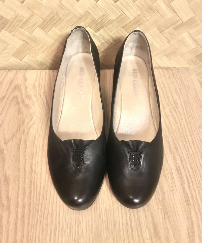 EF26EC2E-84CF-482F-82D9-90E41D558425